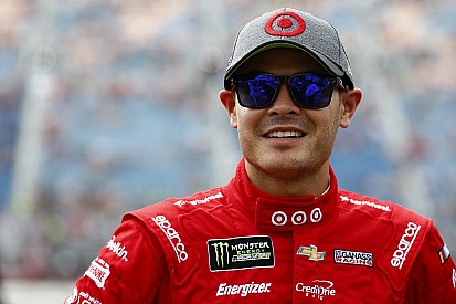 Larson leads opening NHMS practice; Johnson and Elliott crash
