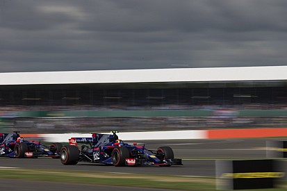 Sainz: Oldukça zorlu bir cumaydı