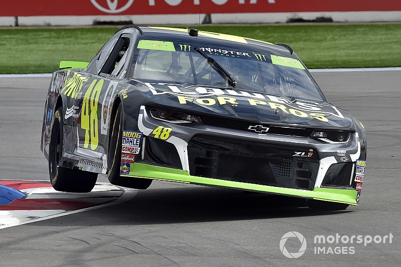 Jimmie Johnson fastest as big incidents slow second Roval practice