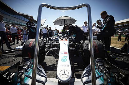 Komoly változások lesznek 2019-től a Mercedes technikai részlegén
