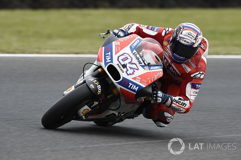 Dovizioso lidera el primer ensayo libre en Sepang