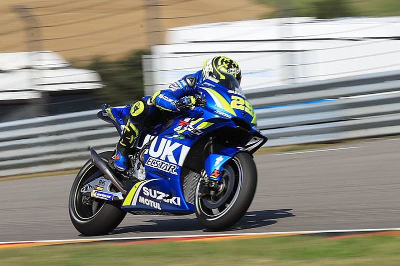 Sachsenring, Libere 3: doppietta italiana con Iannone e Petrucci. Dovi dovrà fare la Q1
