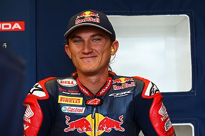 Gagne perkuat Honda WorldSBK, Bradl tersingkir
