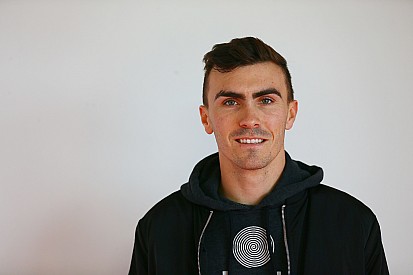 Baz dicht bij rentree in World Superbikes