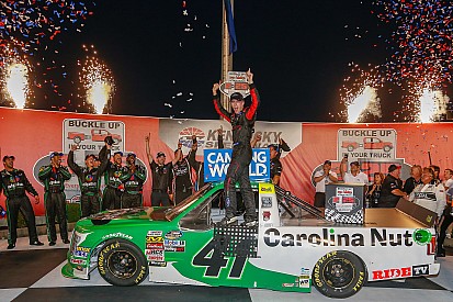 Pit strategy helps Ben Rhodes earn Kentucky Truck win