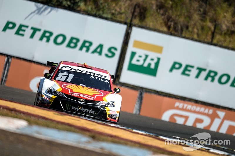 Átila lidera treinos da Stock Car em Londrina