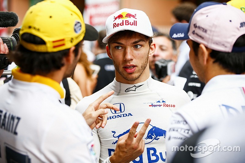 Мнение: почему главный кандидат на замену Риккардо в Red Bull – Гасли, а не Сайнс