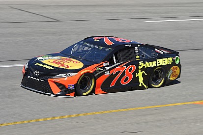 Martin Truex Jr. earns pole position at Richmond