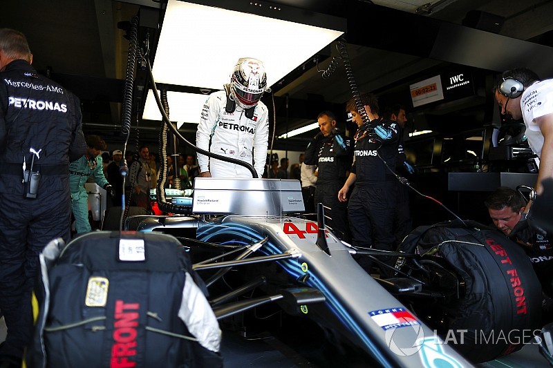 F1