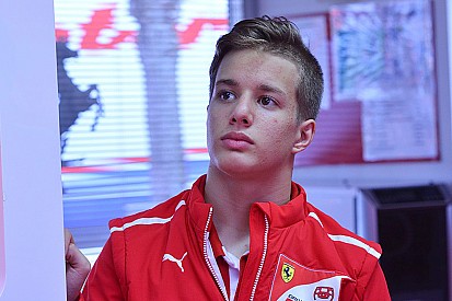Petecof fica com sexta melhor marca em teste da F4 italiana