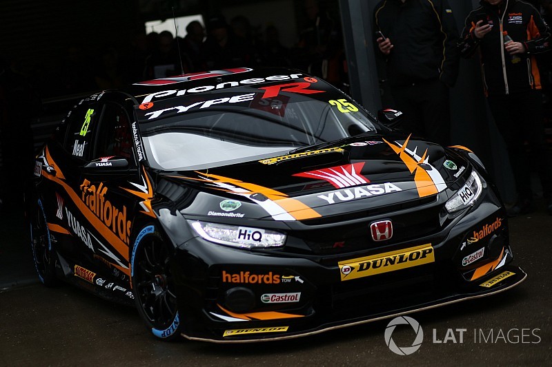 Thruxton BTCC: Neal sets new lap record en route to pole