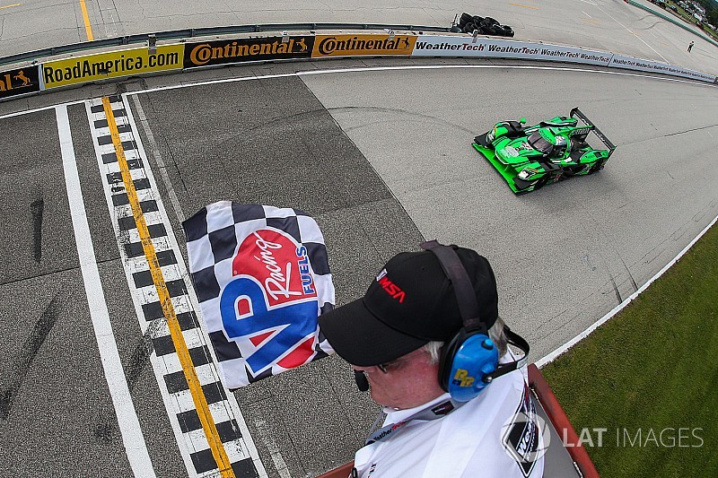 IMSA на Роад Америка: ESM Nissan вириває перемогу в команди Тейлорів