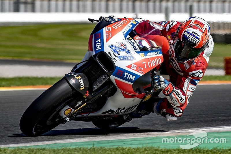 Stoner admite que esperava mais de Lorenzo na Ducati em 2017