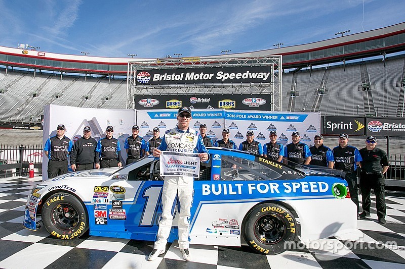 Nach Texas nun Bristol: Carl Edwards erneut auf Pole