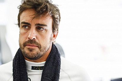 Piloto de 11 anos morre em kartódromo de Fernando Alonso