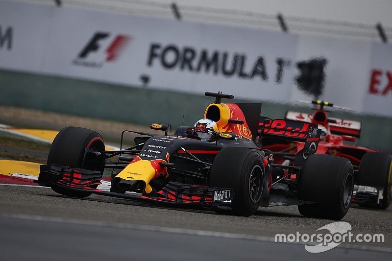 Red Bull не знає, як наздогнати Mercedes і Ferrari