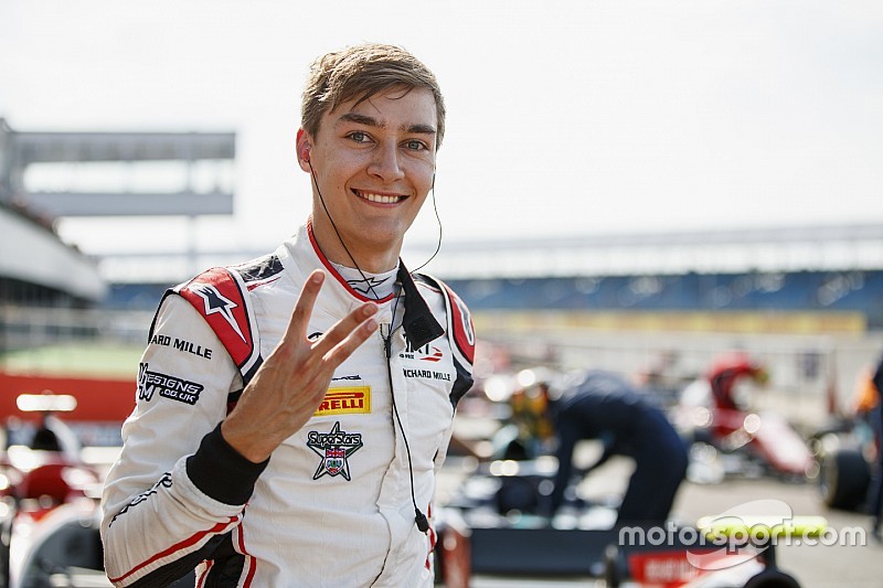 F2 Silverstone: Russell tercepat di kualifikasi, Gelael P15