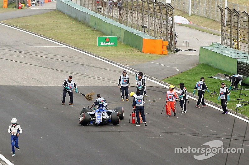 Giovinazzi será penalizado por sustituir la caja de cambios