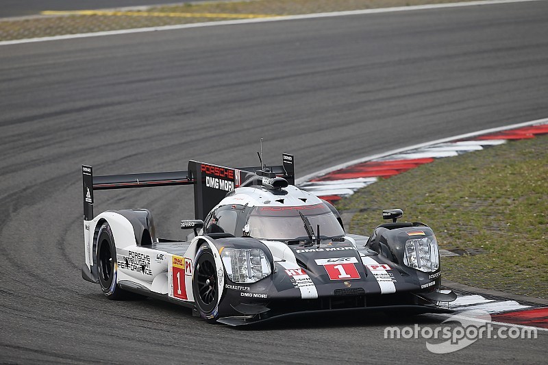 Nurburgring WEC: Porsche fastest in delayed third practice