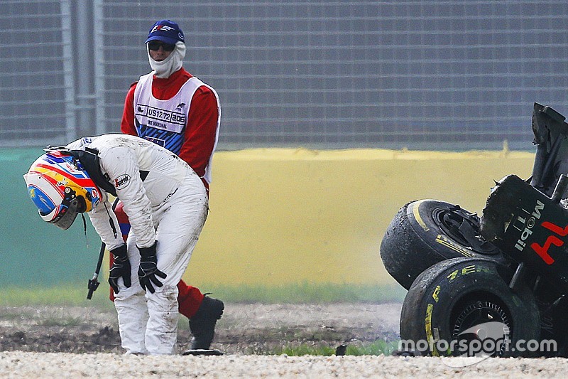 Алонсо с пониманием отнесся к решению докторов FIA