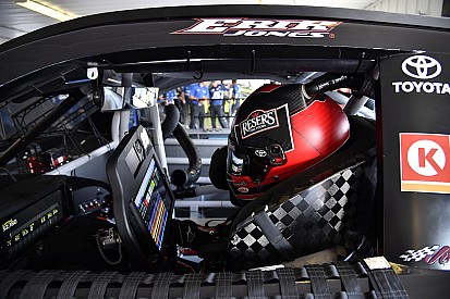 Erik Jones fastest in Saturday's abbreviated first Cup practice