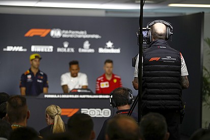 Hamilton követ "egy" Vettelt