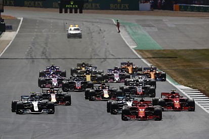 A Mercedes már dolgozik a rajtjain, hogy egy szintre kerüljön a Ferrarival