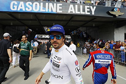 Алонсо задумался о переходе в IndyCar