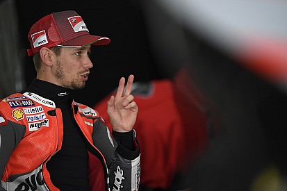 Stoner considera que el nivel de MotoGP no ha subido "tanto"