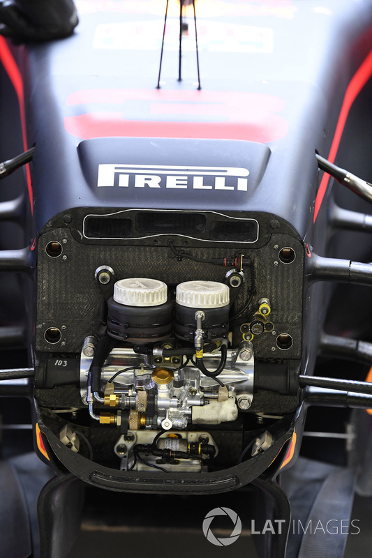Red Bull Racing RB13 şasi detay