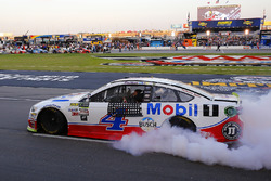 1. Kevin Harvick, Stewart-Haas Racing Ford