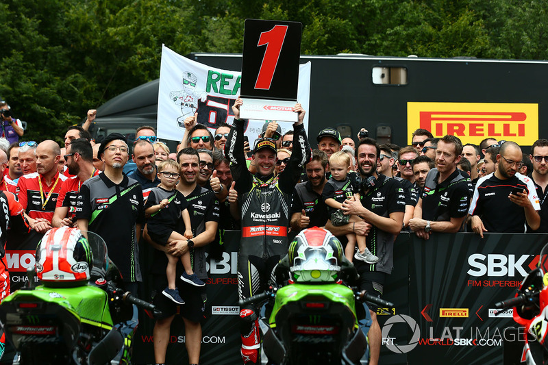 Race winner Jonathan Rea, Kawasaki Racing