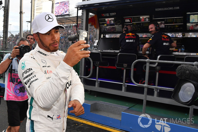 Pole pozisyonu sahibi Lewis Hamilton, Mercedes-AMG F1