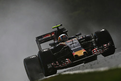 Carlos Sainz Jr., Scuderia Toro Rosso STR11
