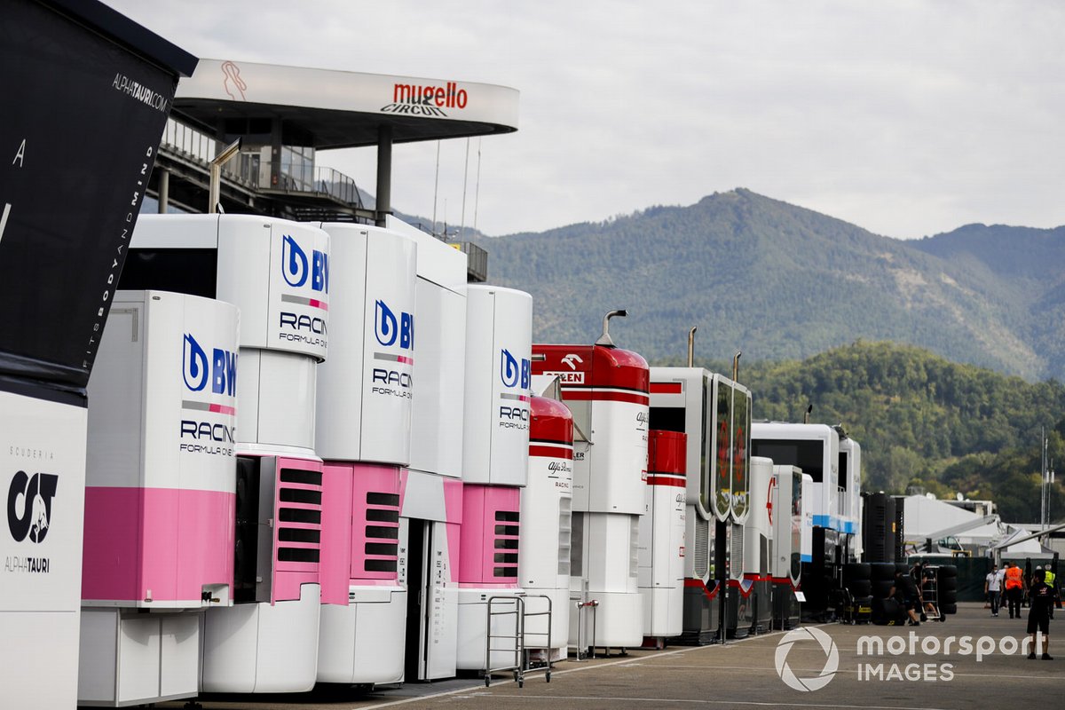 Paddock atmosphere