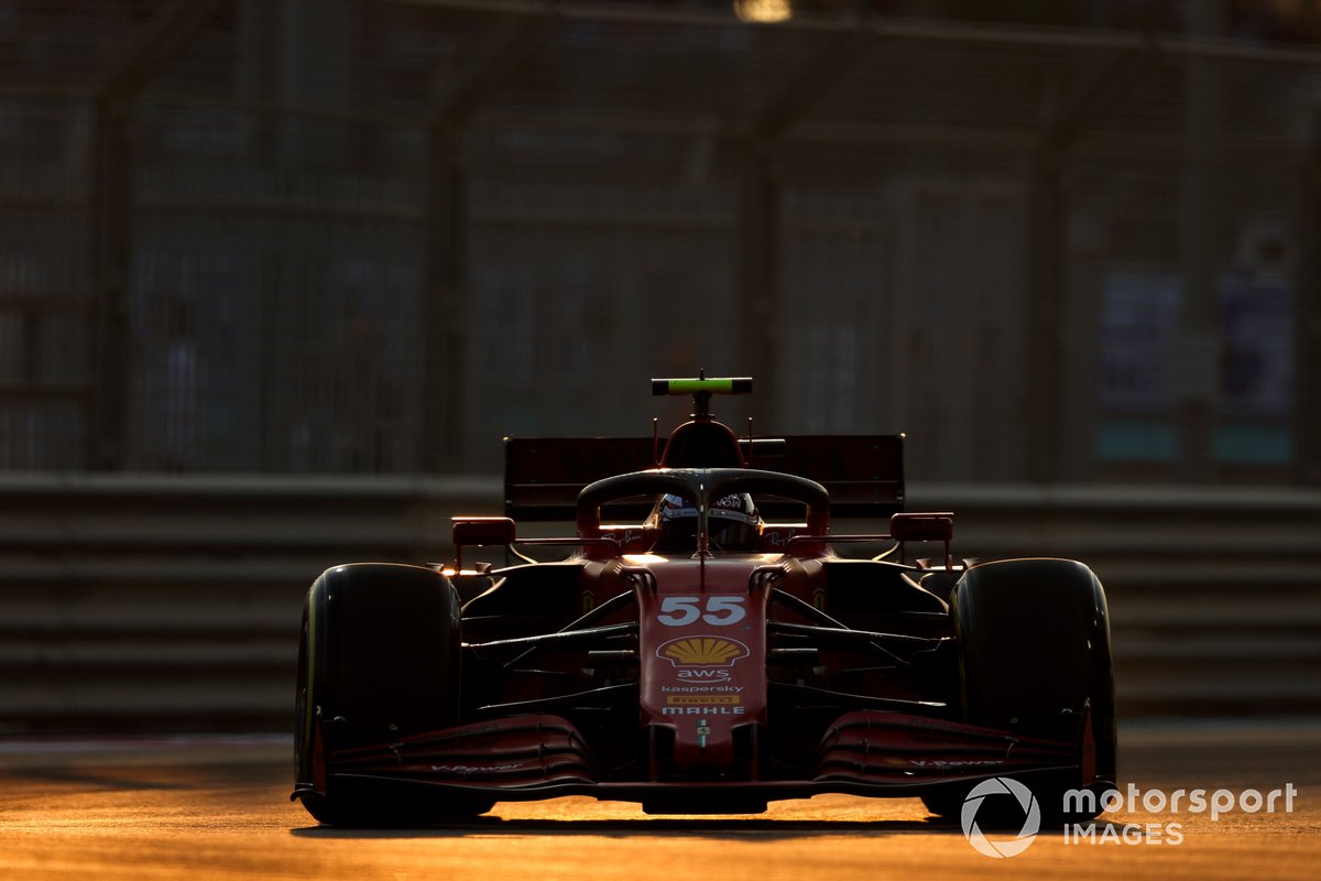 Carlos Sainz Jr., Ferrari SF21