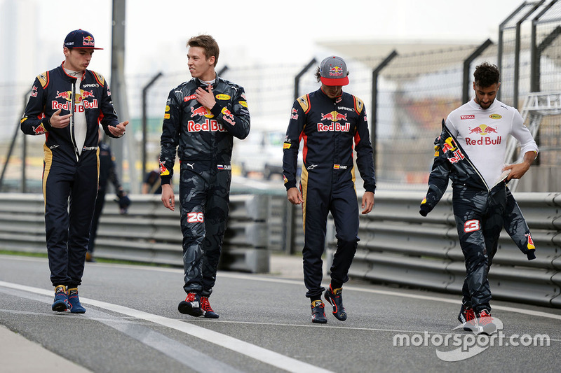 Por ser uma equipe que forma jovens pilotos, a Toro Rosso tem alto nível de rotatividade. Alguns conseguem se destacar e subir para a Red Bull, mas outros se veem fora do grid.