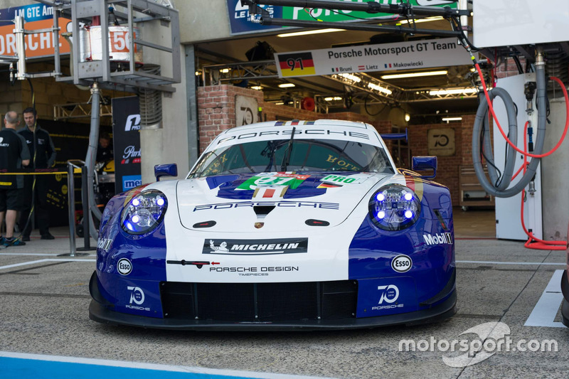 #91 Porsche GT Team Porsche 911 RSR with special livery