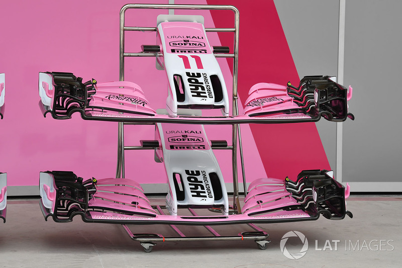 Force India VJM11 burun ve ön kanatlar