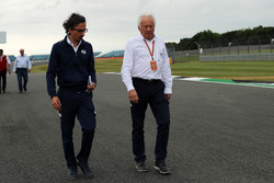 Делегат FIA з Безпеки Лоран Мекі, делегат FIA Чарлі Вайтінг