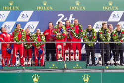 LMGT Am podium: winnaars #62 Scuderia Corsa Ferrari 458 Italia: Bill Sweedler, Jeff Segal, Townsend