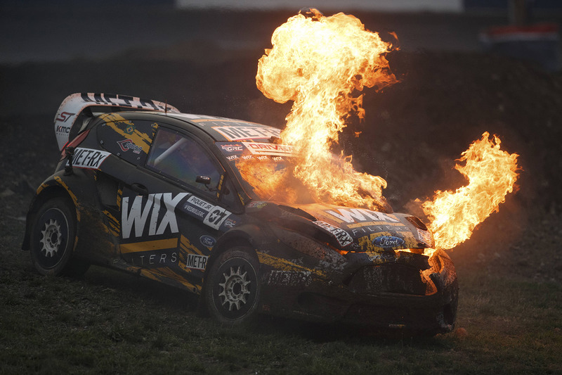 Нельсон Піке-мол., SH Racing Rallycross Ford у вогні