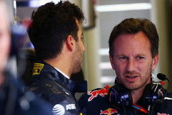 Даніель Ріккардо, Red Bull Racing та Крістіан Хорнер, керівник команди Red Bull Racing