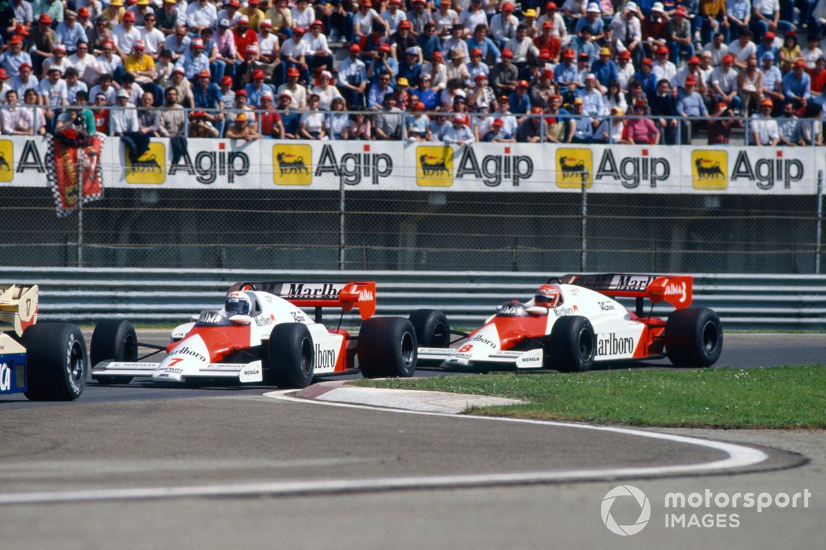Alain Prost, McLaren MP4-2 TAG, y Niki Lauda, McLaren MP4-2 TAG