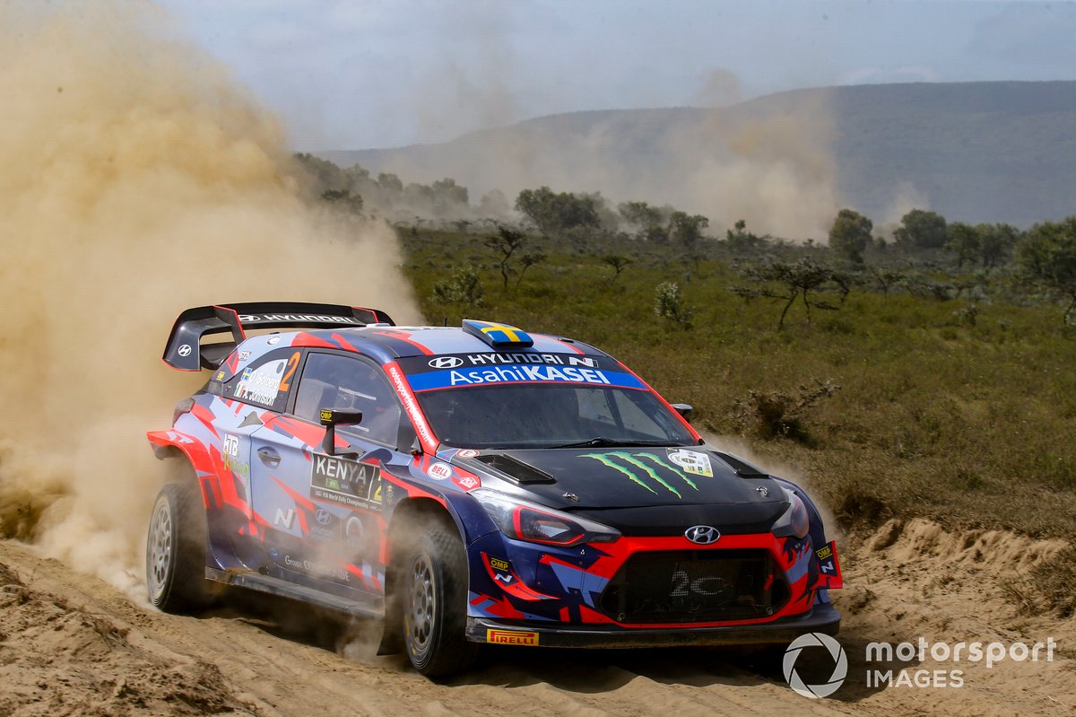 Oliver Solberg dan navigator Aaron Johnston menggeber Hyundai i20 Coupe WRC milik Tim Hyundai 2C Competition di Reli Kenya.