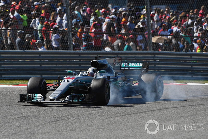 Льюіс Хемілтон, Mercedes-Benz F1 W08
