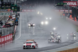 Start: #2 Porsche Team, Porsche 919 Hybrid: Romain Dumas, Neel Jani, Marc Lieb