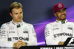 Nico Rosberg, Mercedes AMG F1 en Lewis Hamilton, Mercedes AMG F1 in de persconferentie
