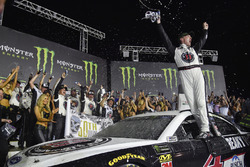 Ganador, Kevin Harvick, Stewart-Haas Racing, Ford
