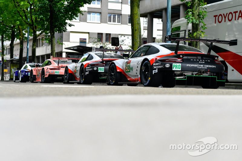 #93 Porsche GT Team Porsche 911 RSR: Patrick Pilet, Nick Tandy, Earl Bamber